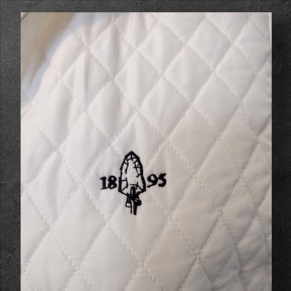 Page & Tuttle White Full Zip Quilted Vest Size Medium - Picture 4 of 7